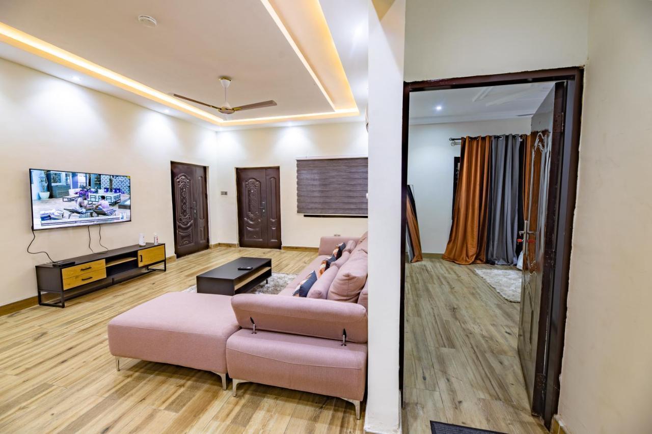 Cloud9 Apartments Accra Bagian luar foto